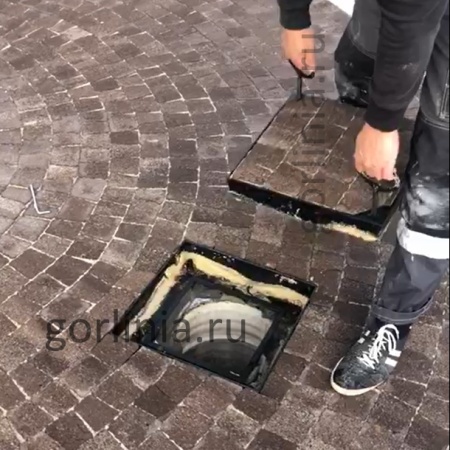 Люк Проспект-В 500*500 под тротуарную плитку вынимаемый